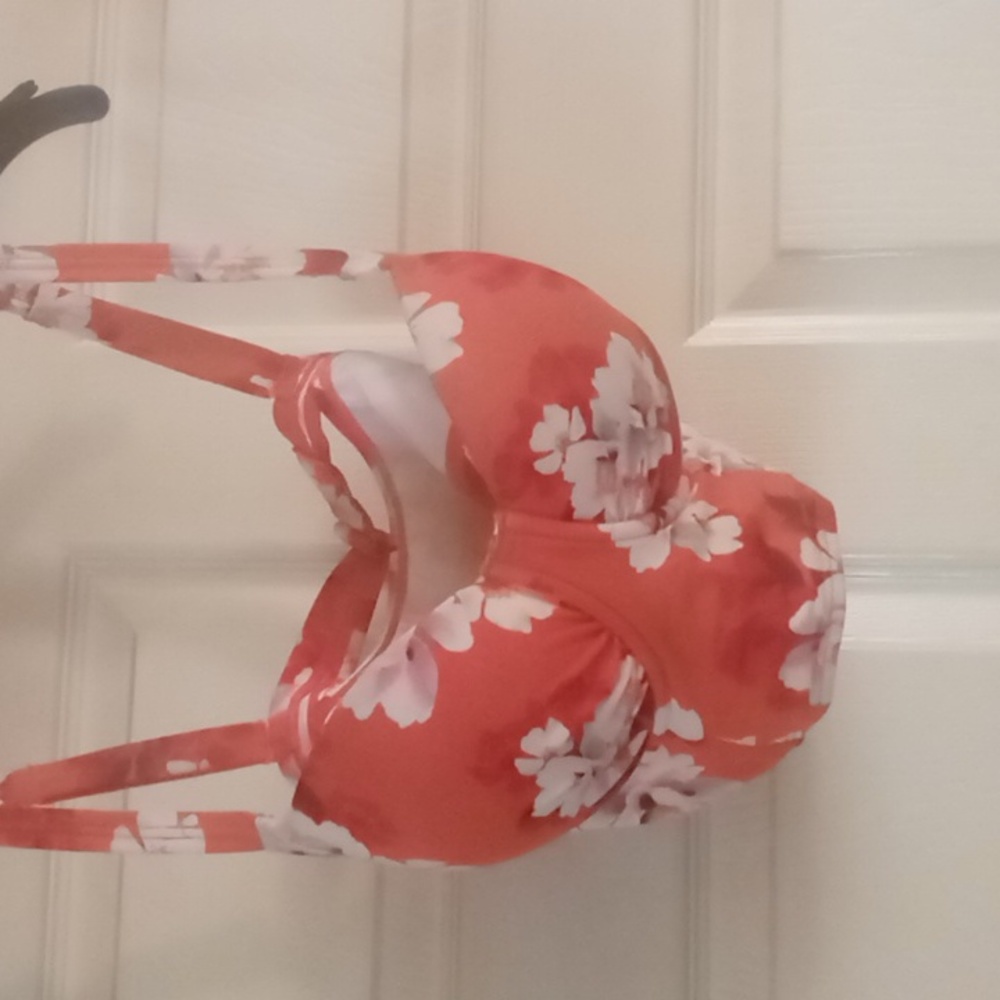 Torrid 00 c/d swim top
